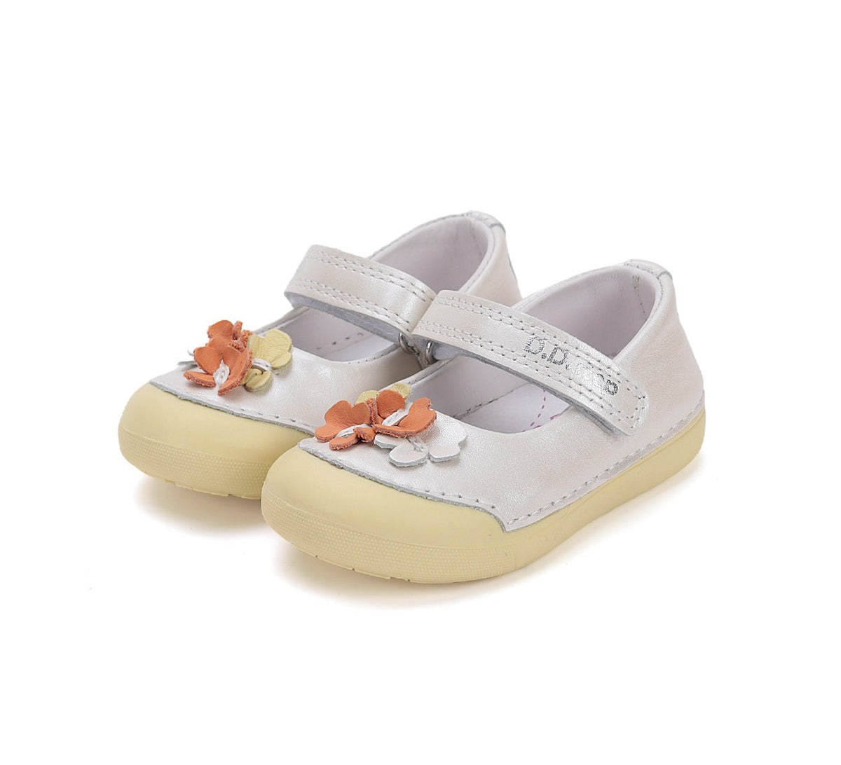 D.D.Step pantofi fete Primii pasi decupati 20-25 White cu floricele Fő kép