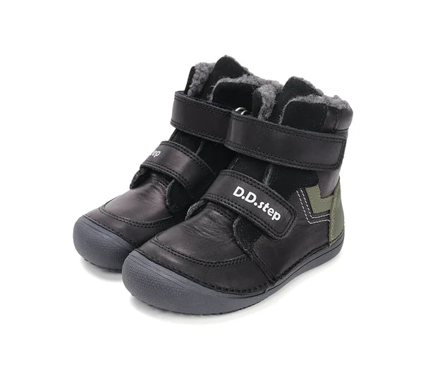D.D.Step ghete baieti Barefoot captusite 25-30 Black cu vernil Fő kép